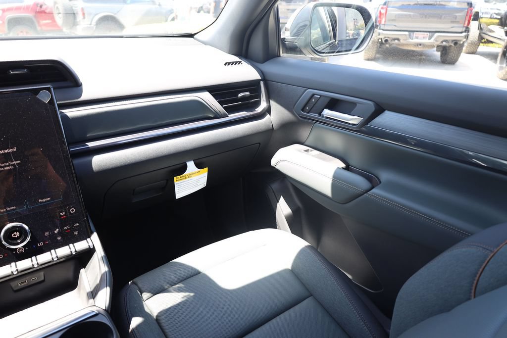 New 2027 GMC Terrain AT4 w/ Convenience Package III AWD/4WD image 21