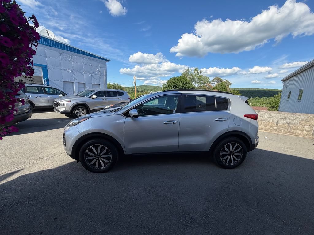 Used 2018 Kia Sportage EX w/ EX Premium Package AWD/4WD image 2