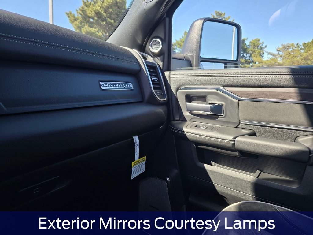 New 2026 RAM 3500 Laramie AWD/4WD image 29