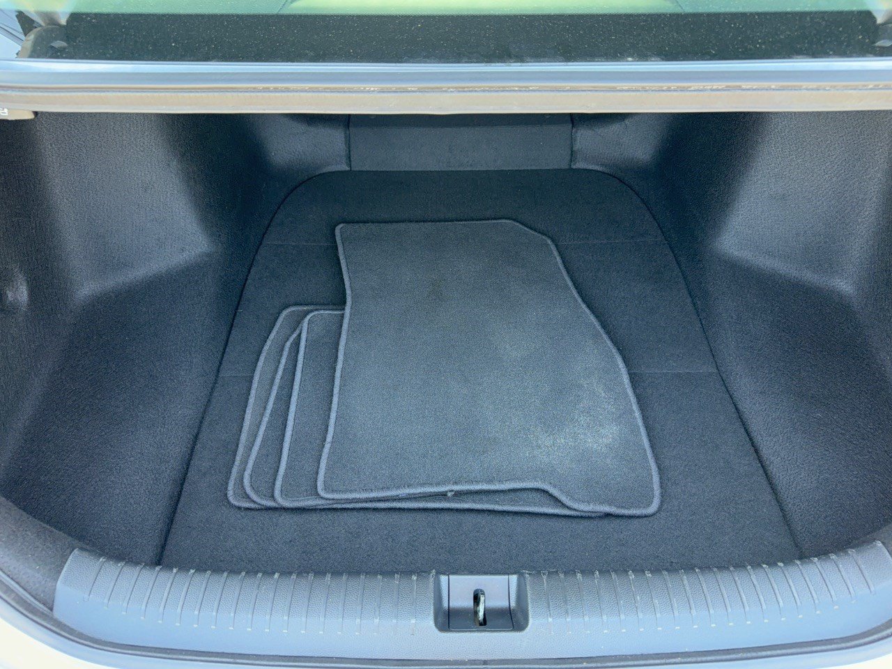Used 2025 Honda Accord SE image 28