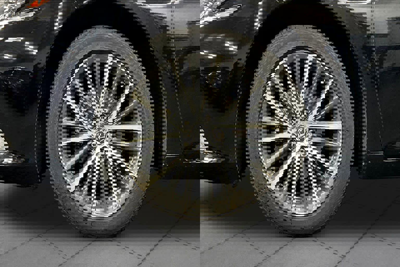 Used 2024 Lexus ES 300h w/ Premium Package FWD image 11