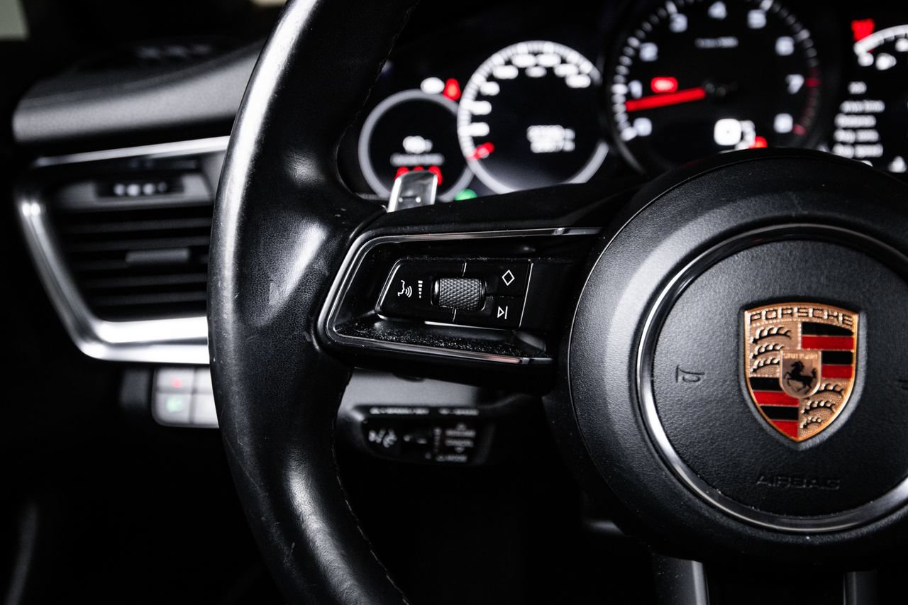 Certified 2023 Porsche Panamera 4 Platinum Edition AWD/4WD image 17