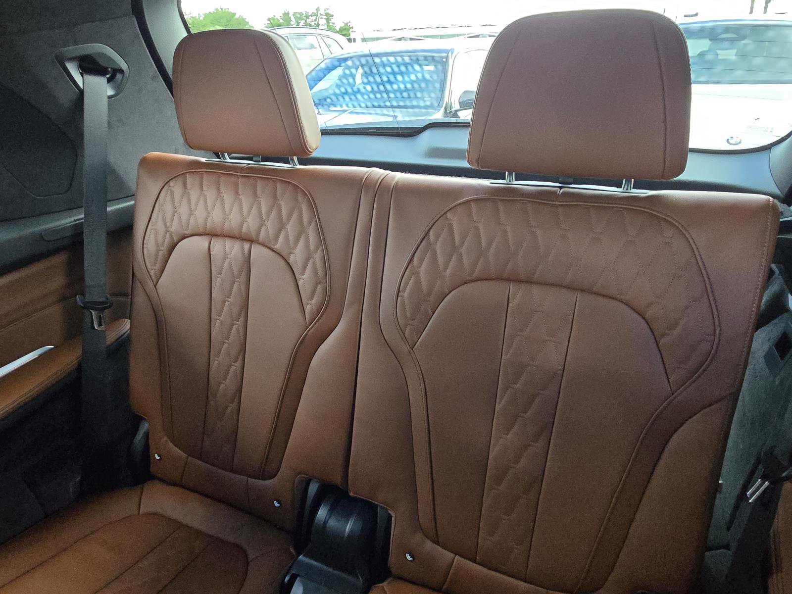 New 2027 BMW X7 M60i AWD/4WD image 11