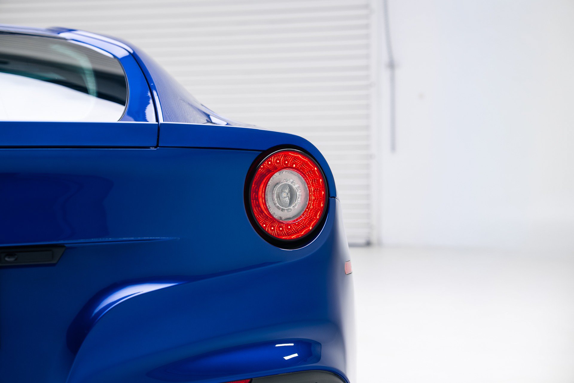 Used 2016 Ferrari F12 Berlinetta RWD image 27