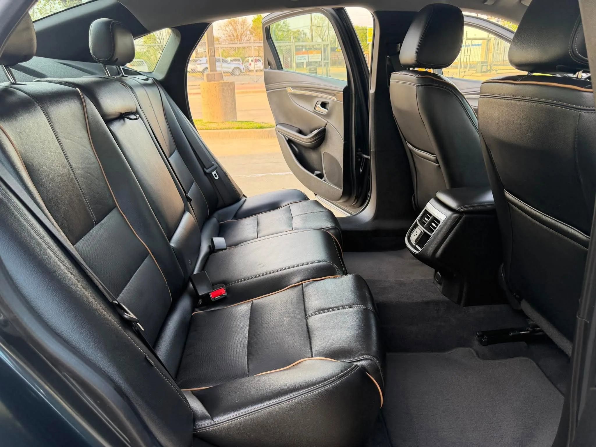 Used 2018 Chevrolet Impala Premier FWD image 19