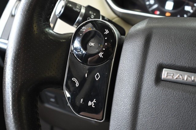 Used 2019 Land Rover Range Rover Sport HSE AWD/4WD image 32