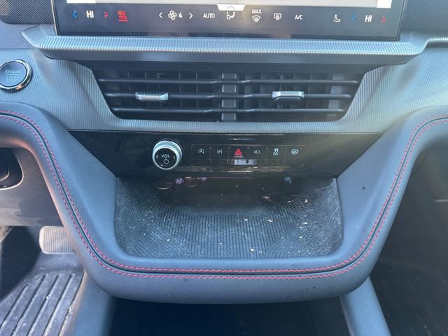 Used 2025 Ford Explorer ST-Line image 25