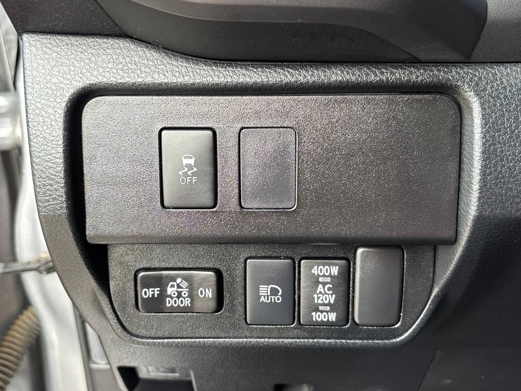 Used 2021 Toyota Tacoma TRD Off-Road AWD/4WD image 23
