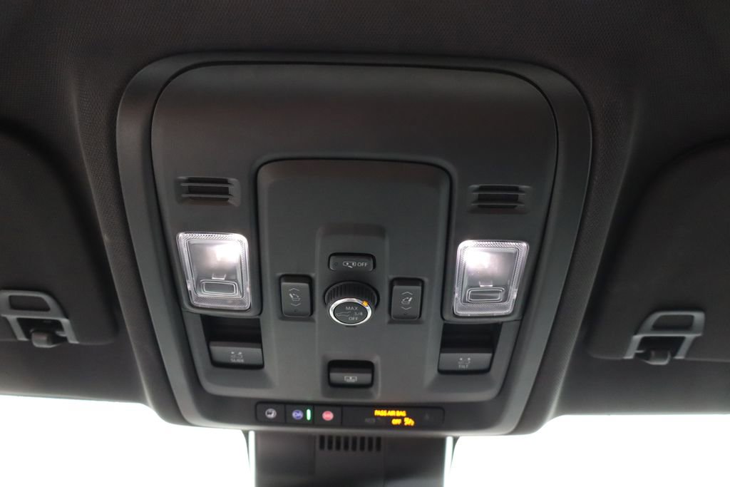 Used 2025 Chevrolet Tahoe RST w/ Comfort Package image 19