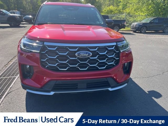 Used 2025 Ford Explorer Platinum w/ Ultimate Package AWD/4WD image 2