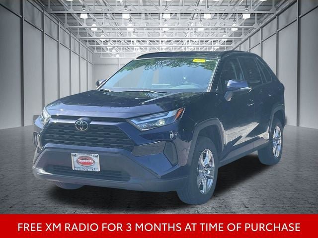 Used 2025 Toyota RAV4 XLE AWD/4WD image 4