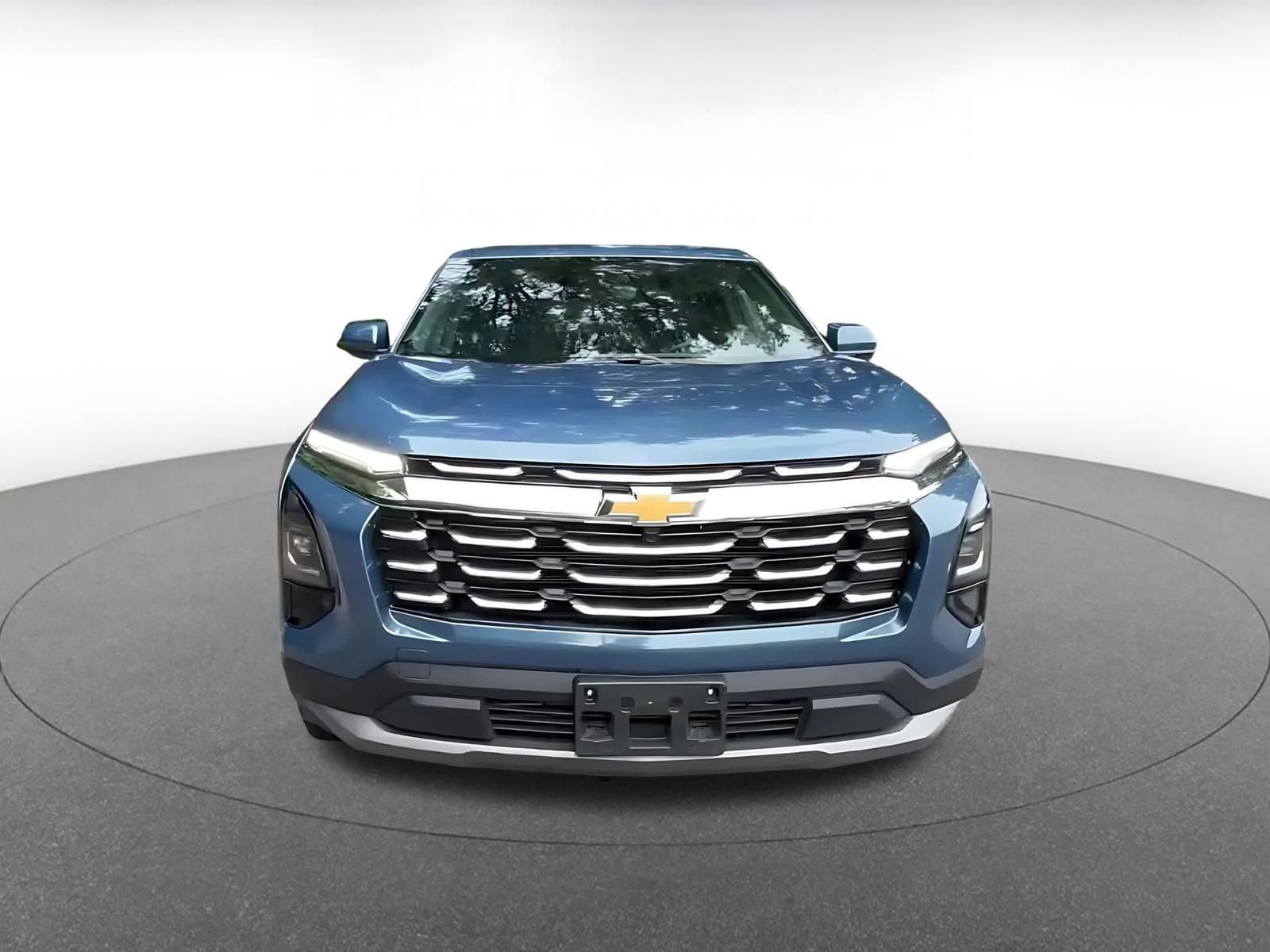 Used 2025 Chevrolet Equinox LT FWD image 4