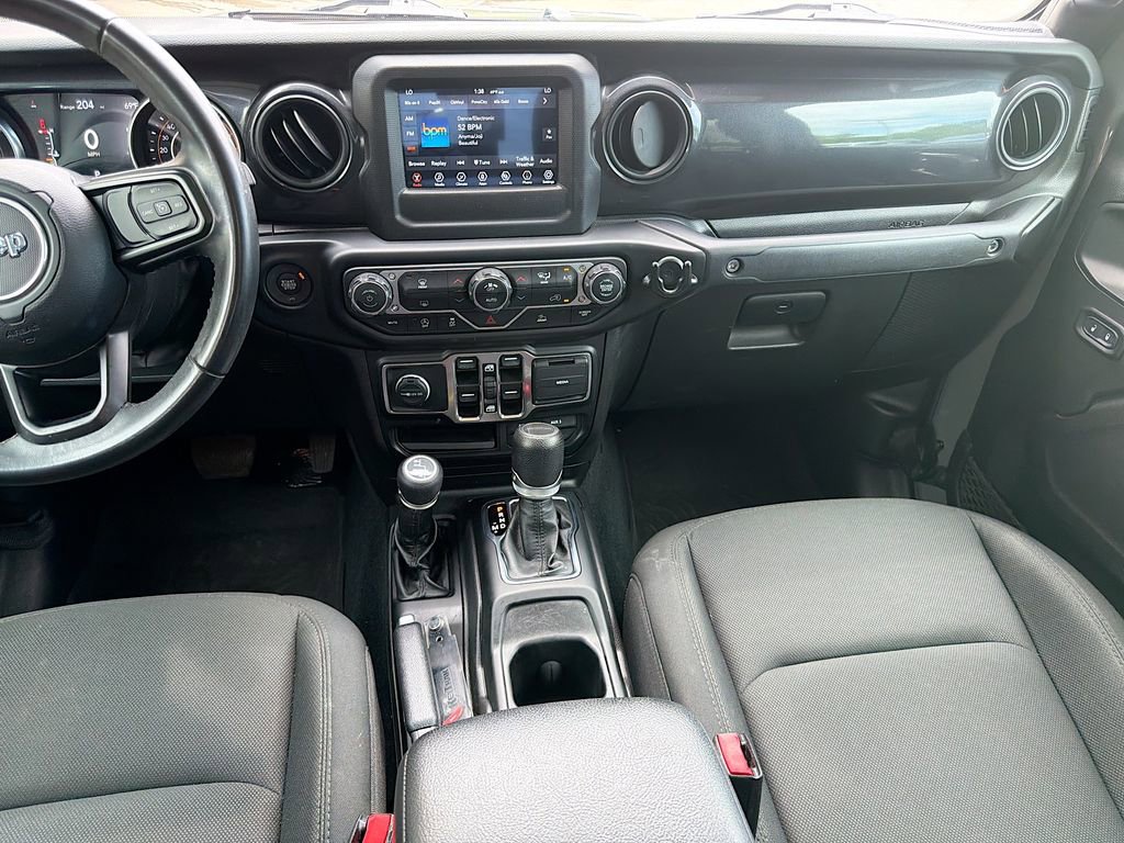 Used 2022 Jeep Gladiator Sport AWD/4WD image 18