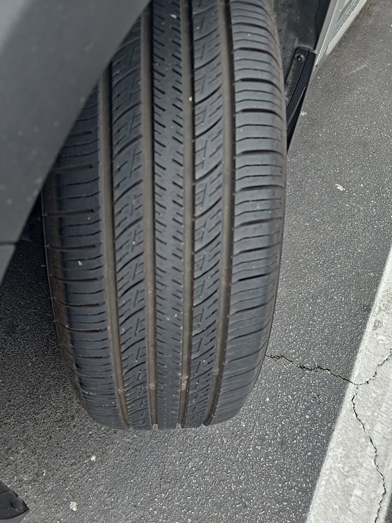 Used 2020 Hyundai Santa Fe SEL w/ Convenience + Premium Package image 9