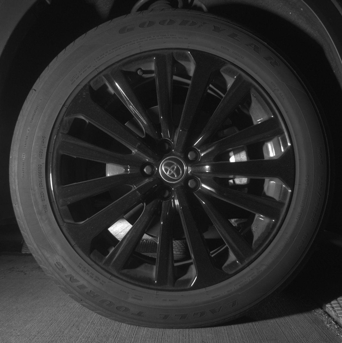 Used 2025 Toyota Highlander XSE image 13