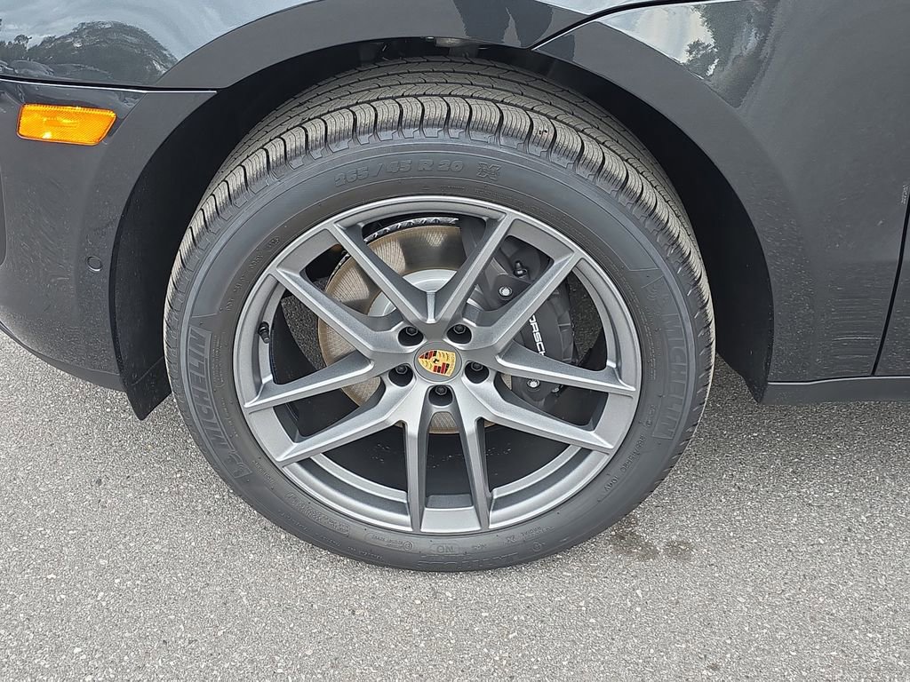 New 2026 Porsche Macan image 12