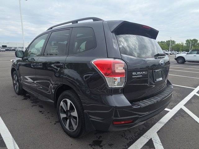 Used 2017 Subaru Forester 2.5i Premium w/ All-Weather Package AWD/4WD image 14