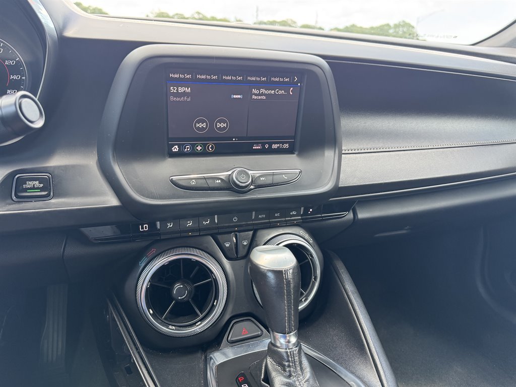 Used 2020 Chevrolet Camaro LT RWD image 9