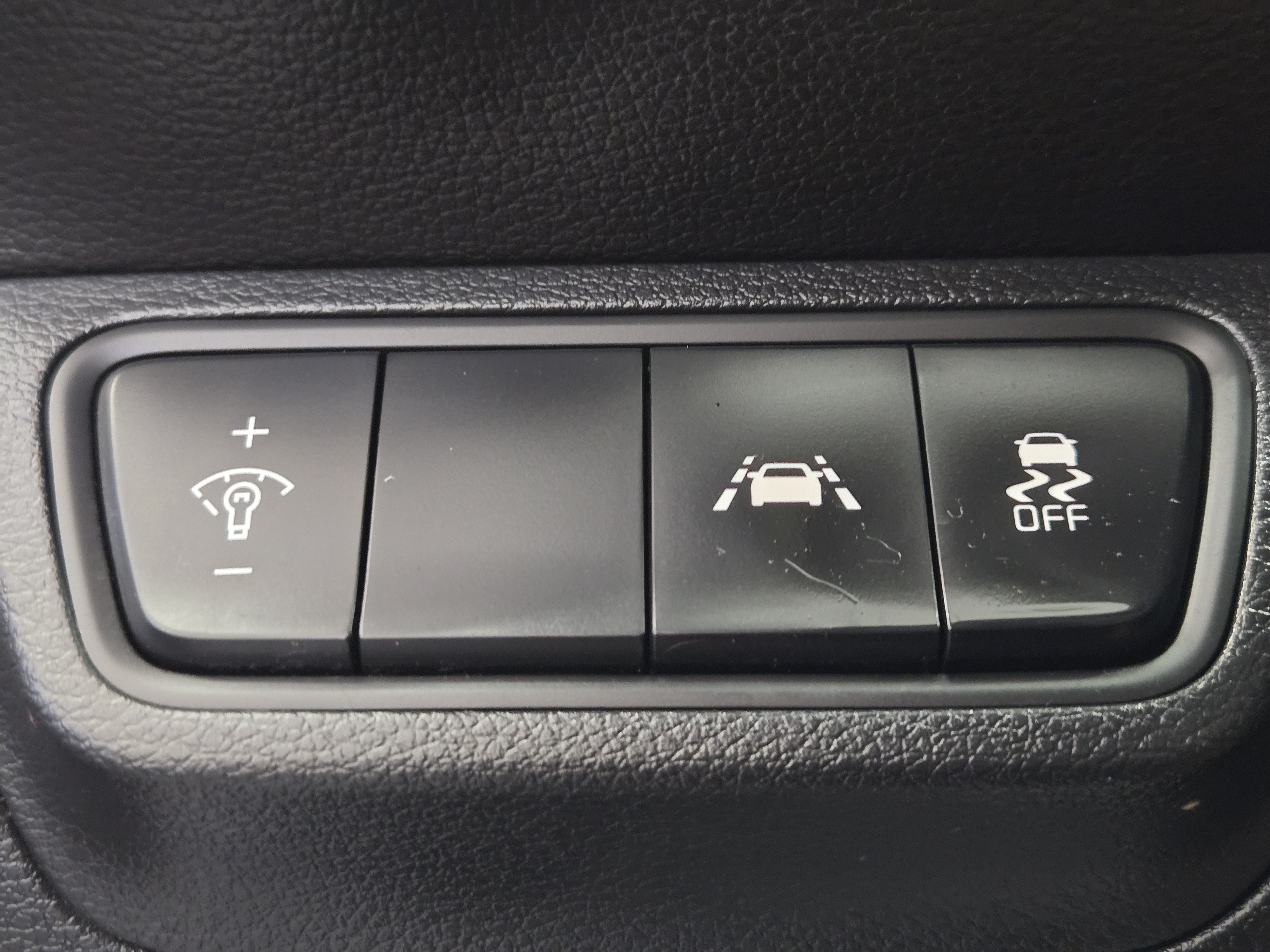 Used 2020 Kia Forte LXS FWD image 22