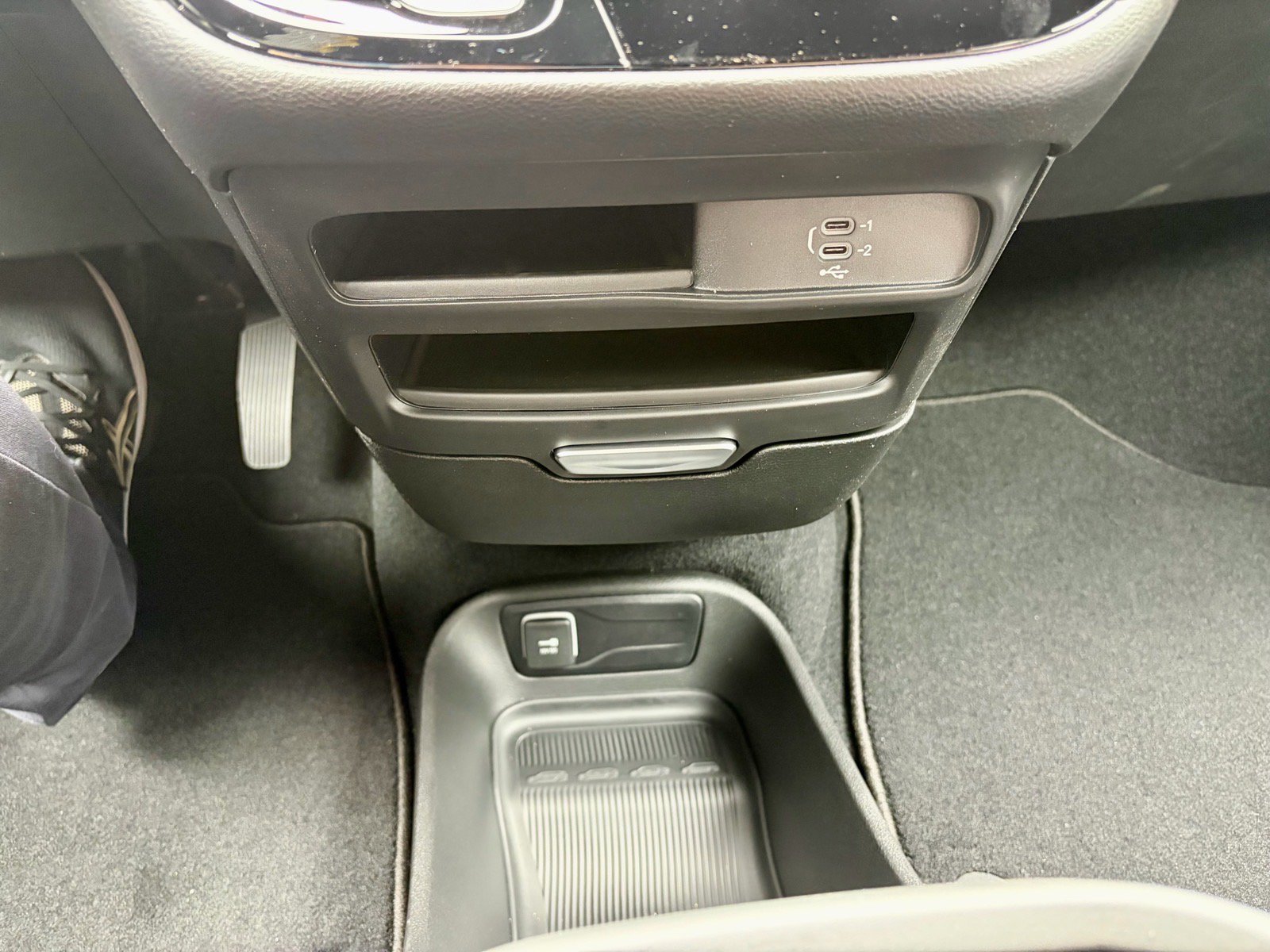 New 2027 Chrysler Pacifica Select FWD image 29