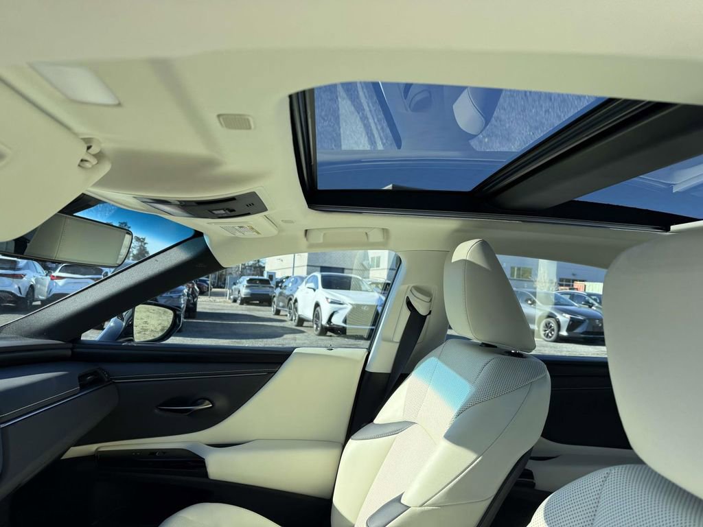 Used 2022 Lexus ES 350 w/ Premium Package image 20