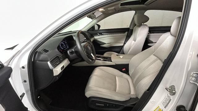 Used 2020 Honda Accord EX image 11