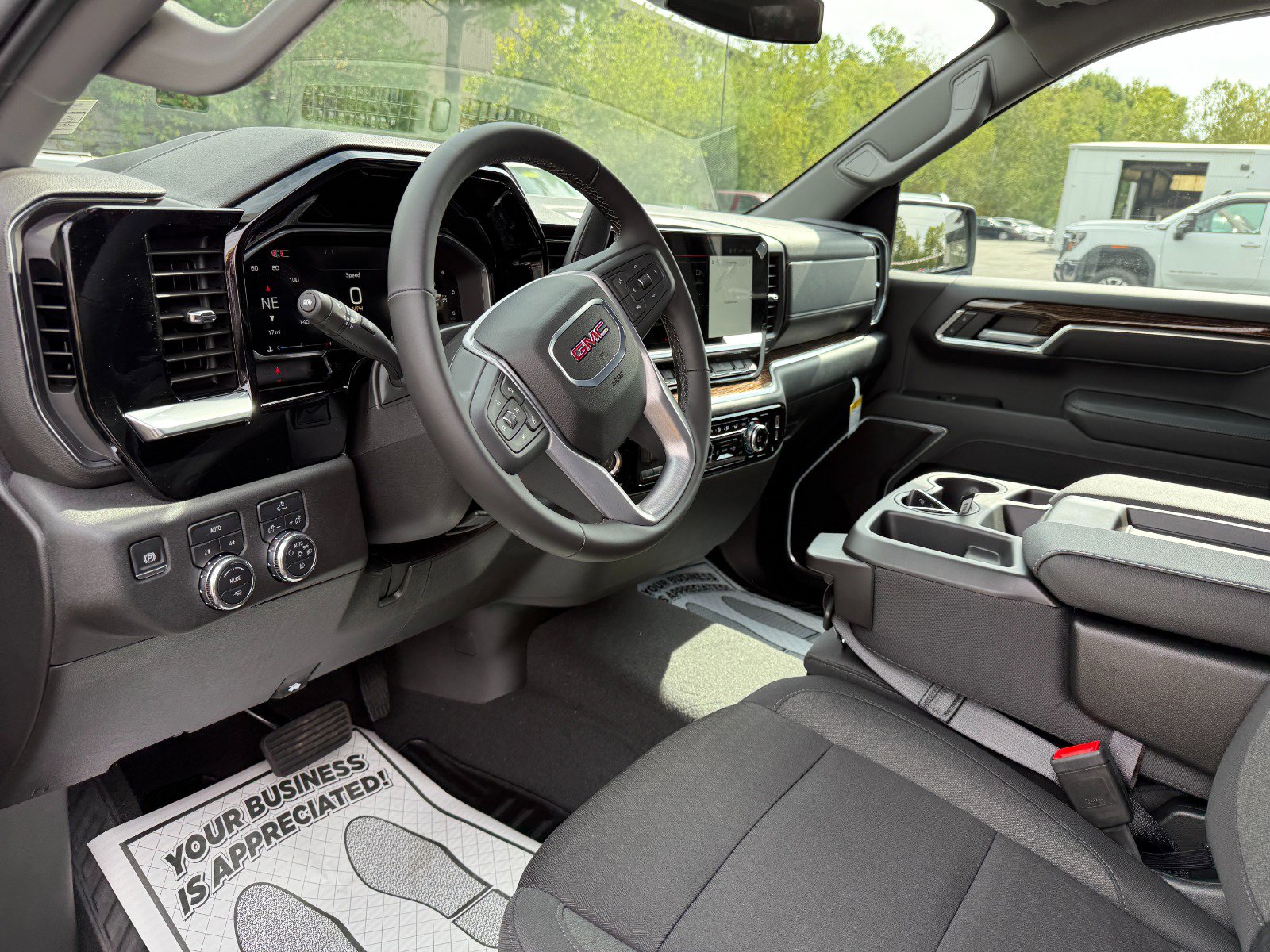 New 2026 GMC Sierra 1500 Elevation image 13