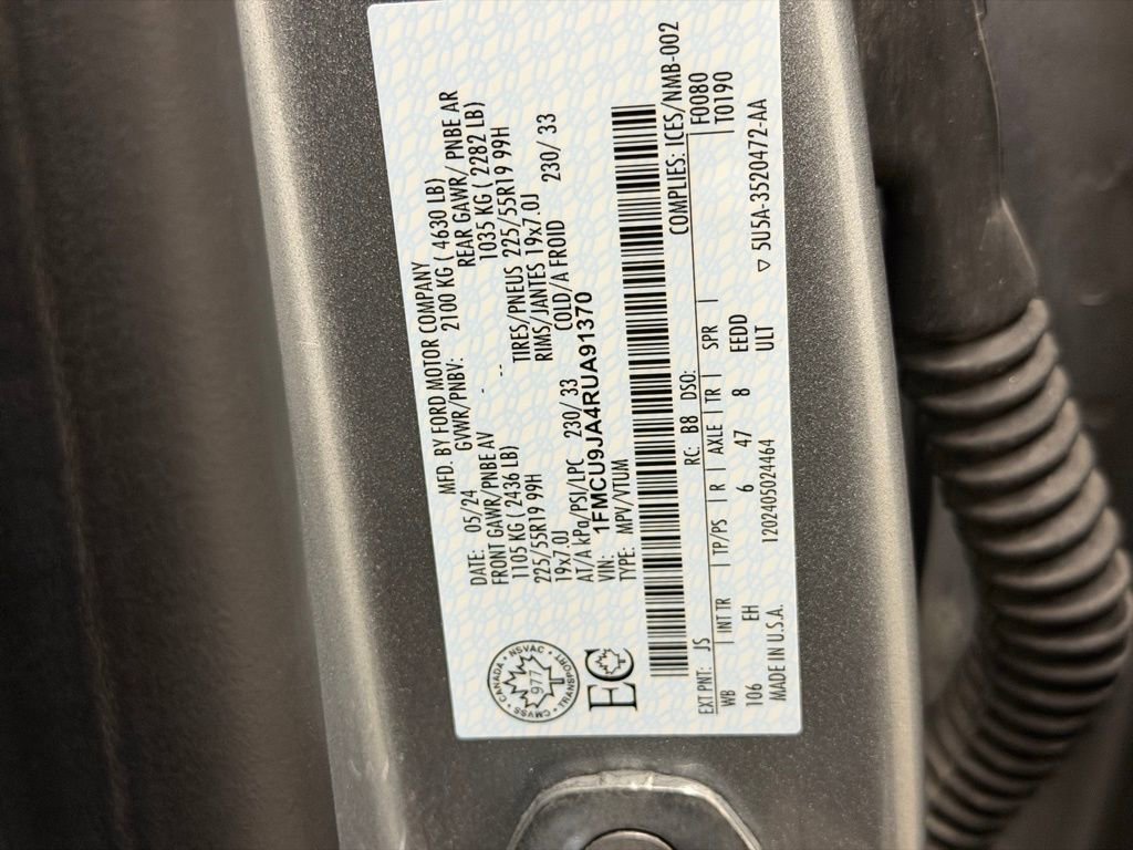 Used 2024 Ford Escape Platinum image 31