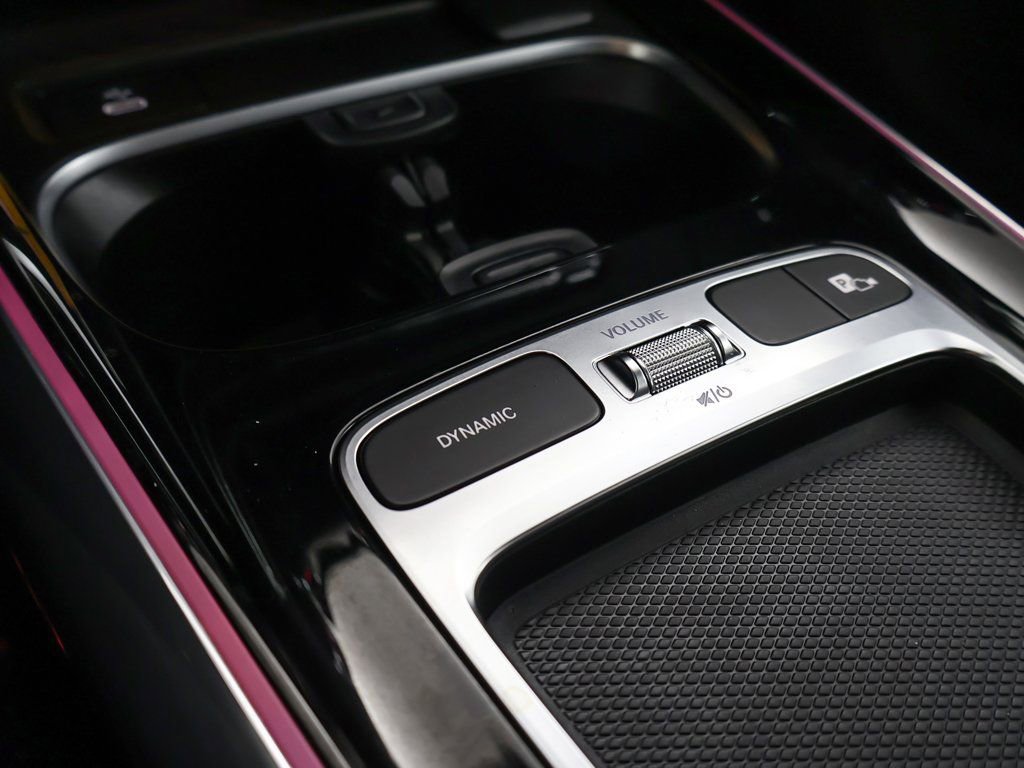 Used 2025 Mercedes-Benz GLA 250 4MATIC image 52