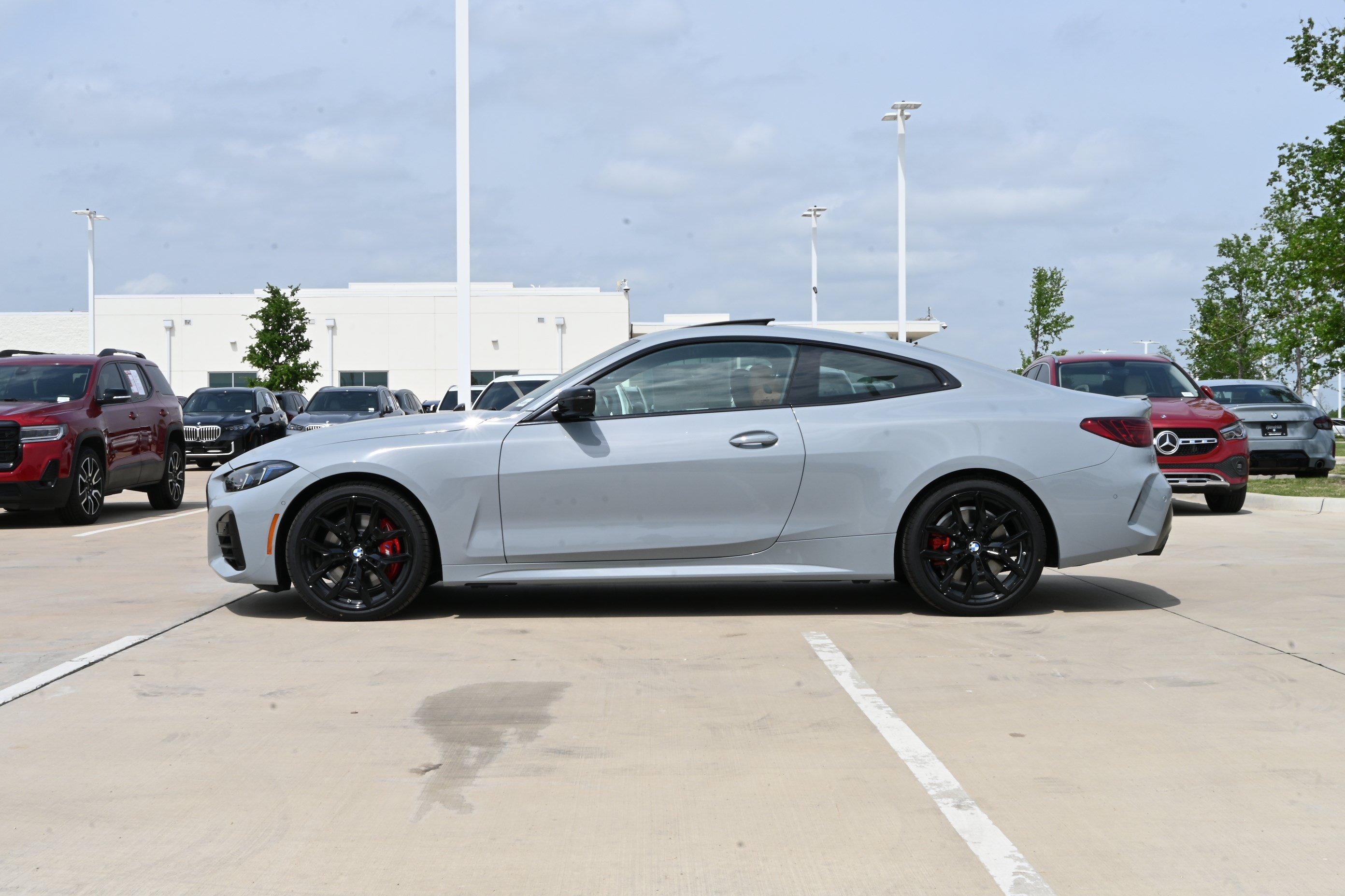 New 2026 BMW 430i Coupe w/ M Sport Package RWD image 5