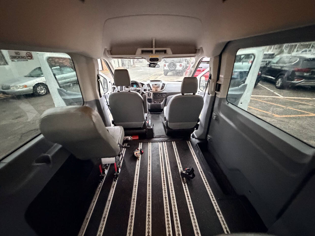 Used 2016 Ford Transit 350 XL RWD image 41