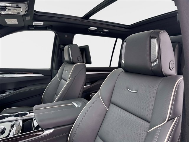 New 2026 Cadillac Escalade ESV Luxury w/ Touring Package image 21