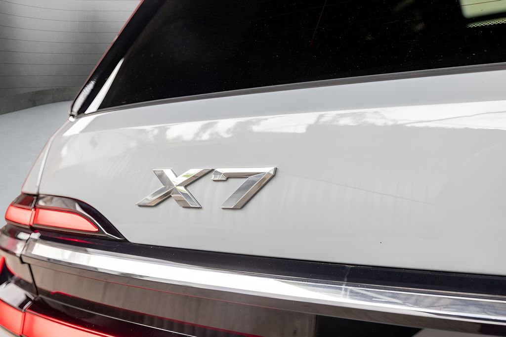Used 2023 BMW X7 xDrive40i w/ Executive Package AWD/4WD image 21