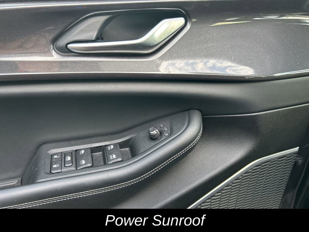 Used 2022 Jeep Grand Cherokee L Laredo w/ Luxury Tech Group I image 17