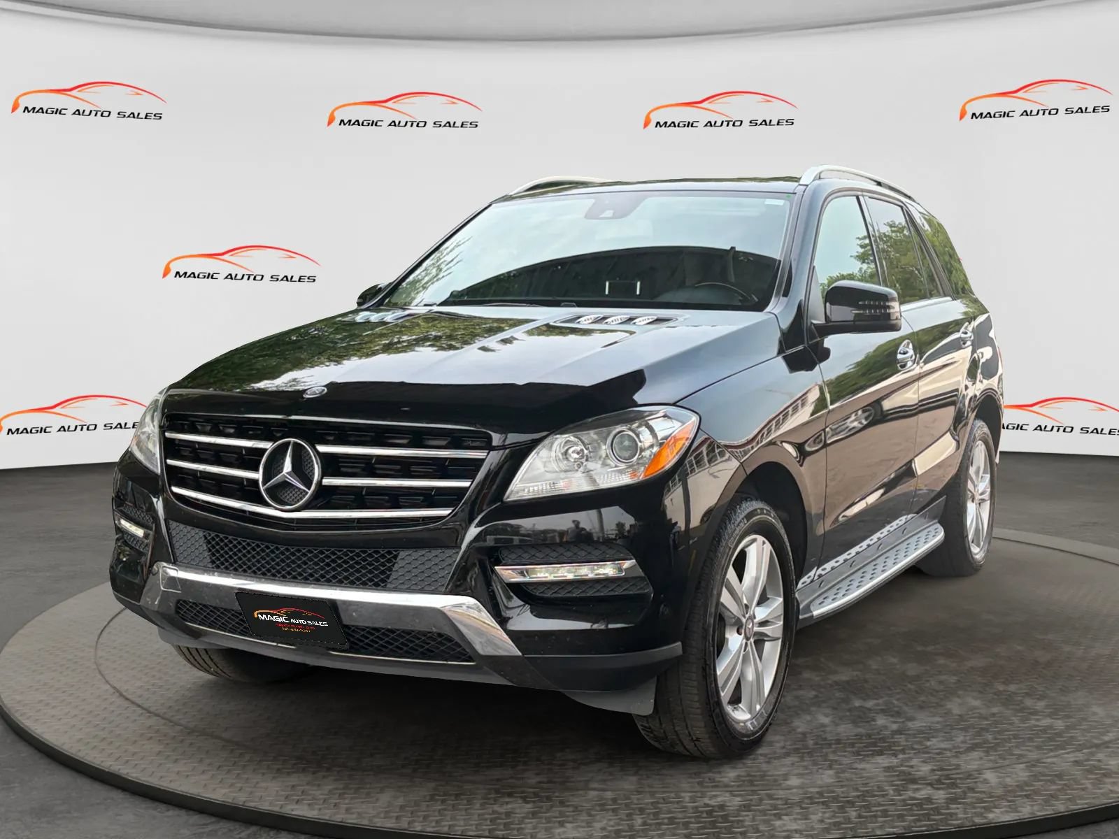 Used 2015 Mercedes-Benz ML 350 4MATIC w/ Premium 1 Package image 1