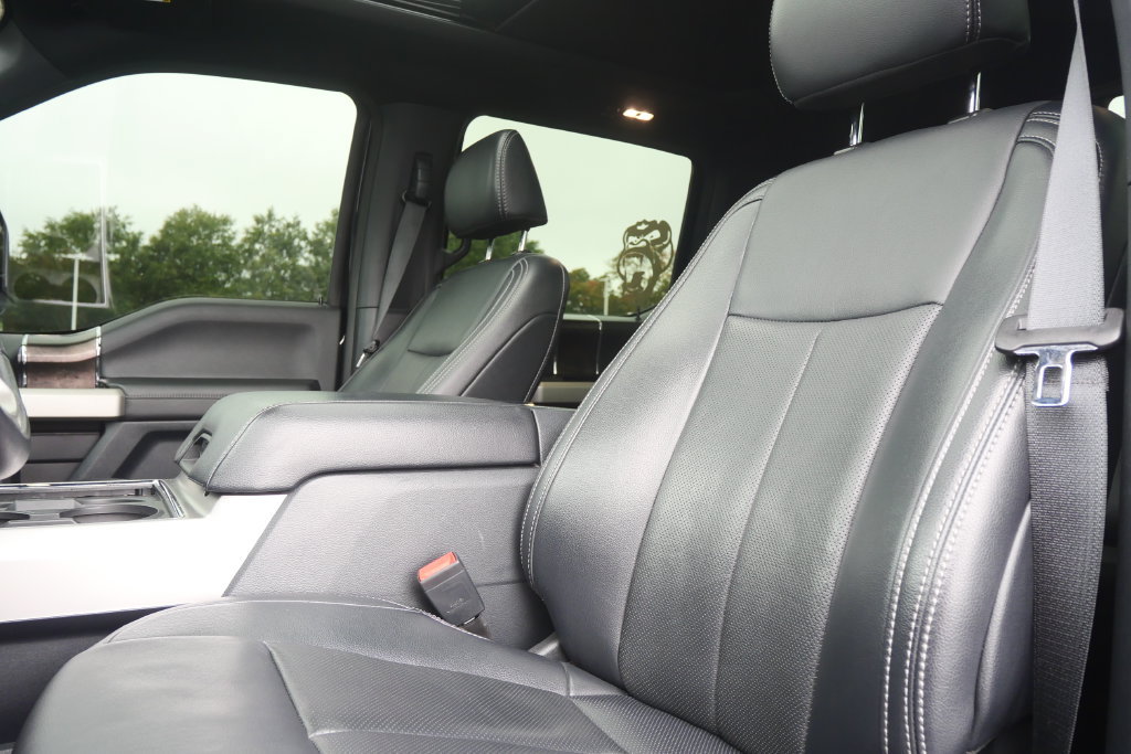 Used 2022 Ford F250 Lariat w/ Black Appearance Package AWD/4WD image 9