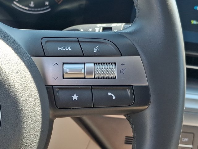 Used 2025 Hyundai Kona SEL AWD/4WD image 21
