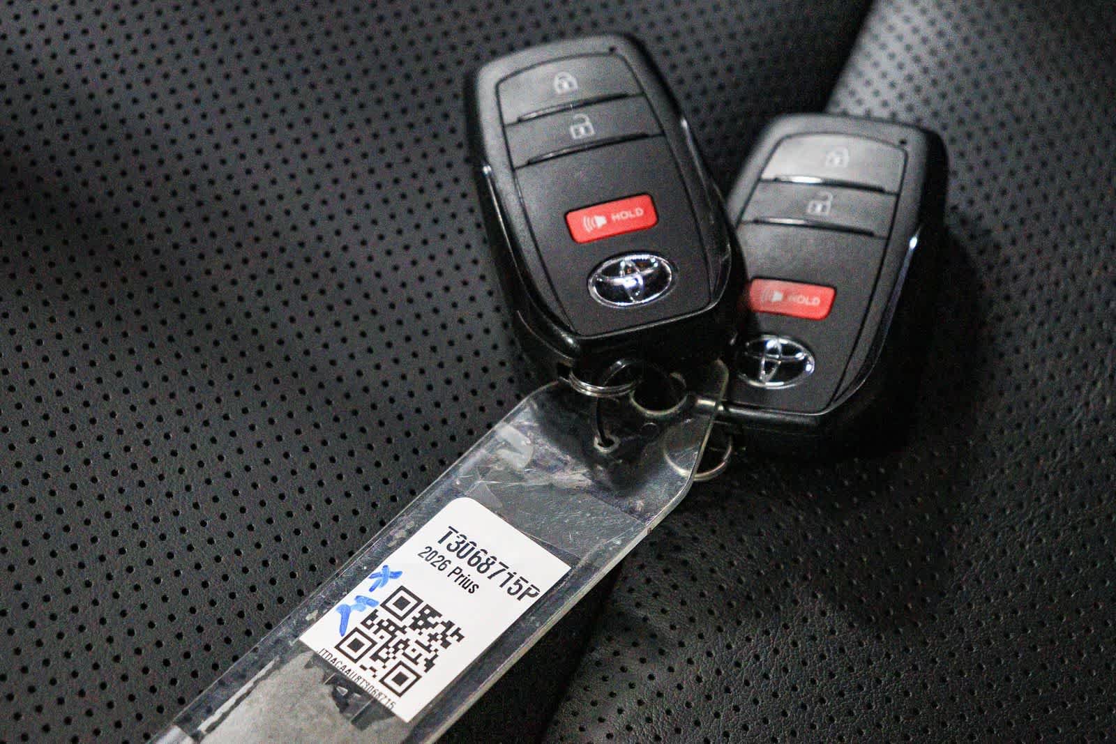 Certified 2026 Toyota Prius XLE FWD image 31