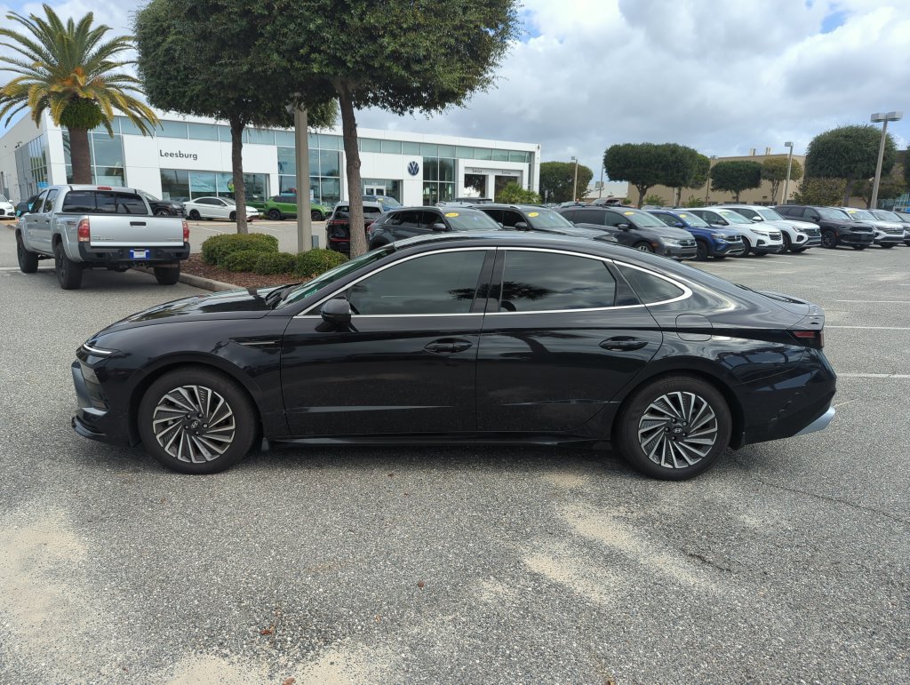 Used 2025 Hyundai Sonata SEL FWD image 11