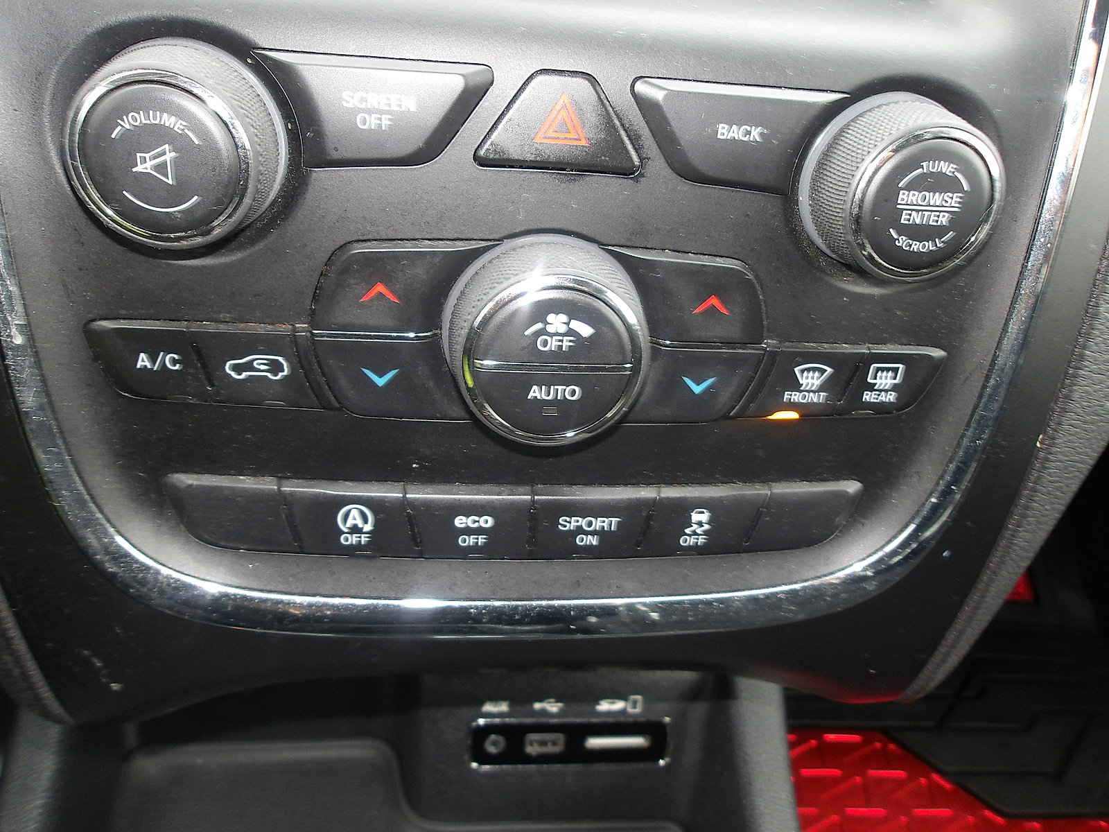 Used 2017 Dodge Durango SXT w/ 3rd Row Seating Group image 22