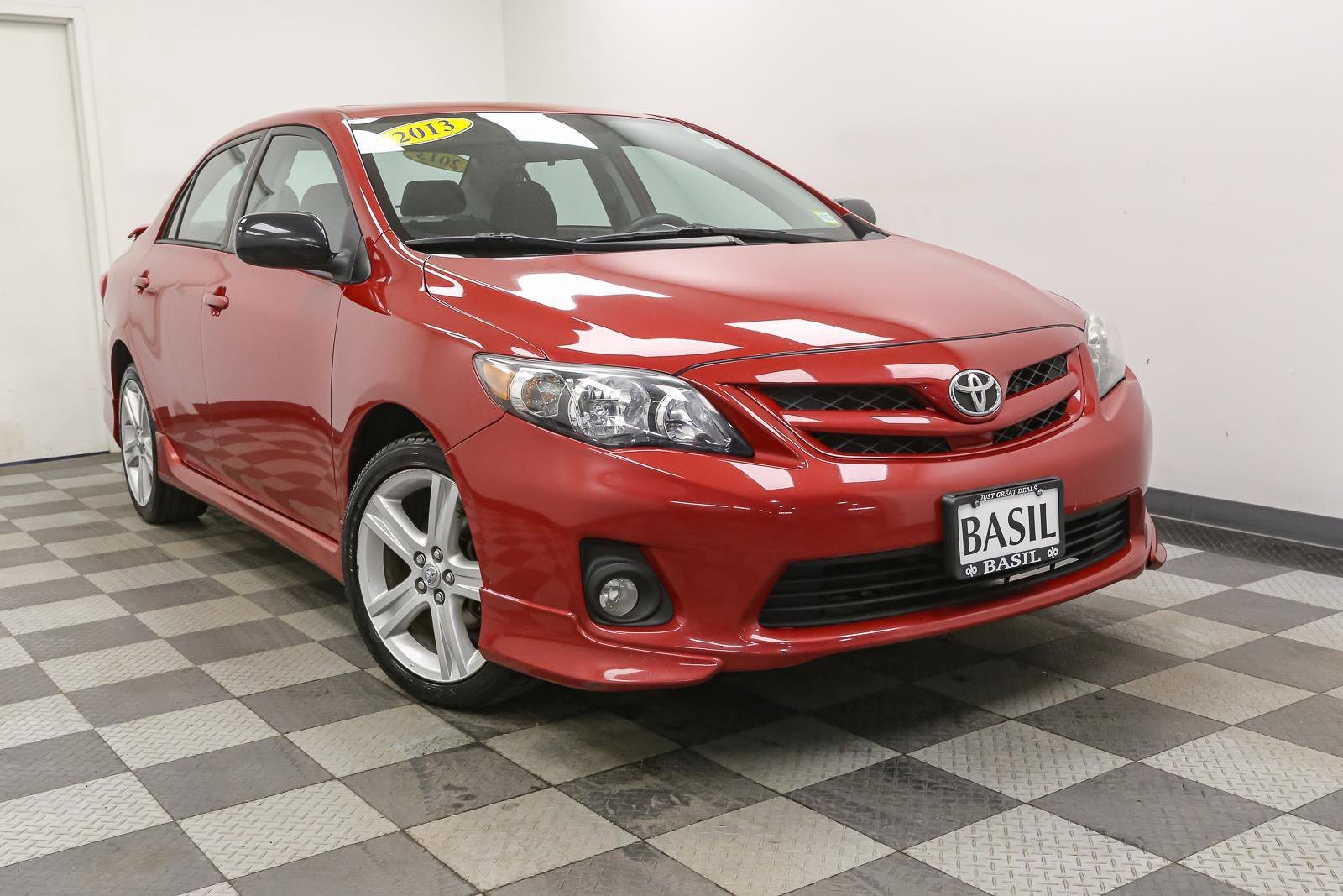 Used 2013 Toyota Corolla S w/ Premium Pkg FWD image 2