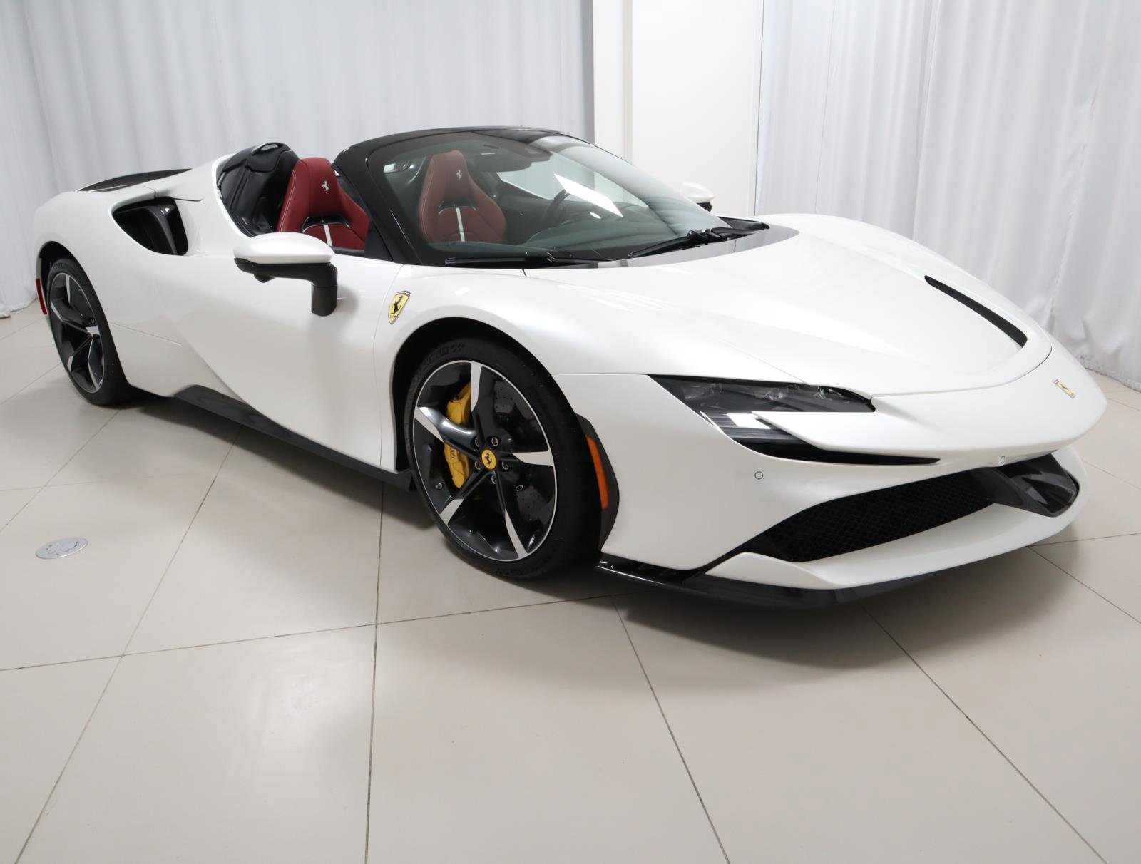 Certified 2023 Ferrari SF90 Spider image 6