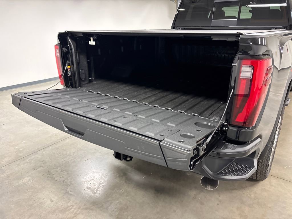New 2026 GMC Sierra 2500 Denali w/ Denali Reserve Package AWD/4WD image 18