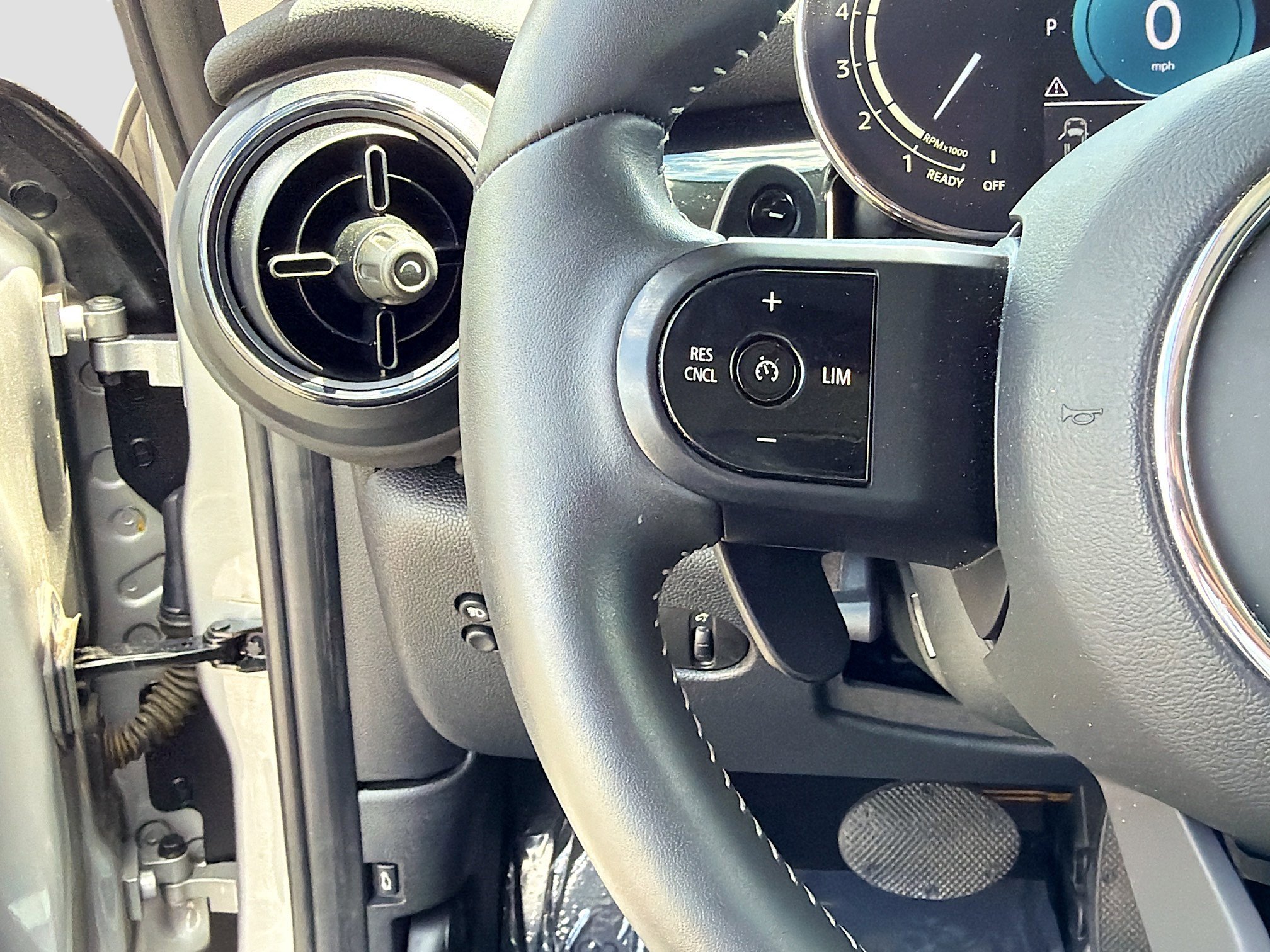 Used 2024 MINI Cooper S FWD image 35
