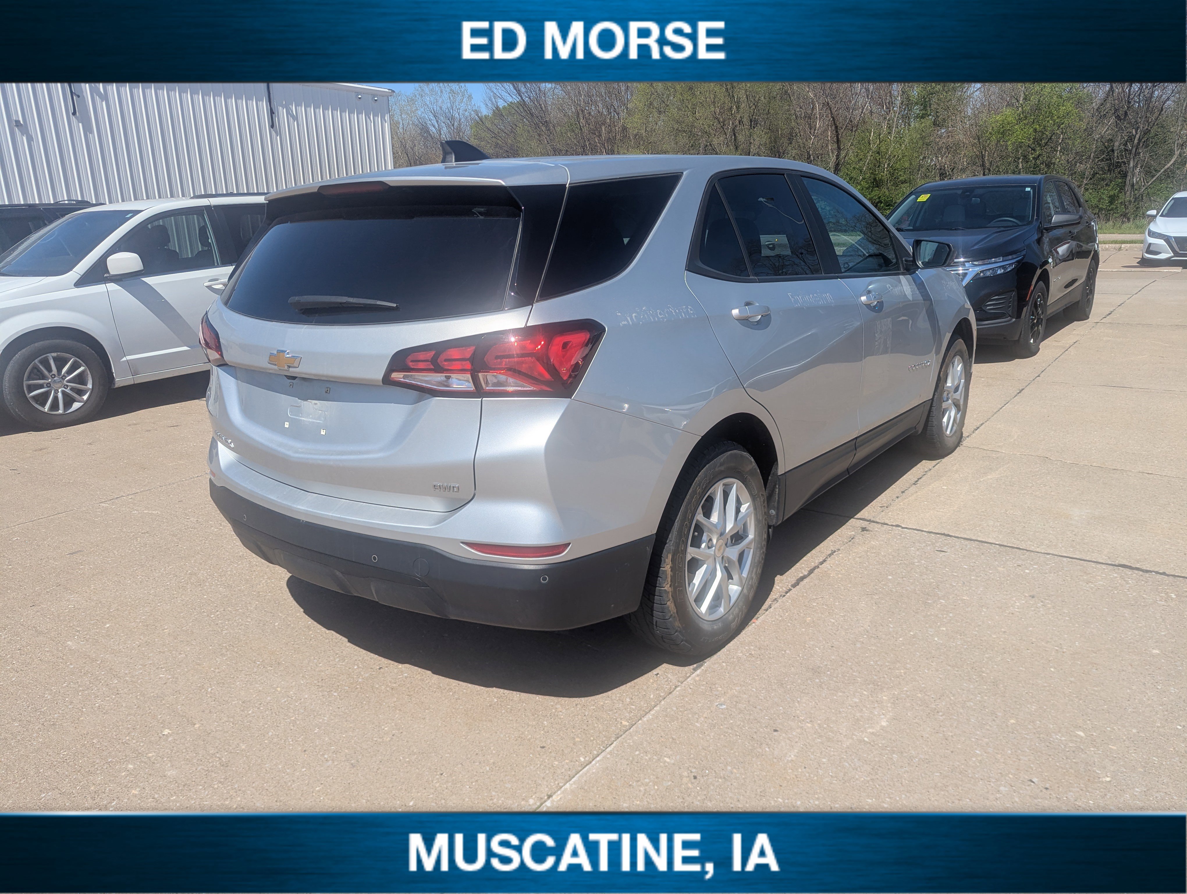 Certified 2022 Chevrolet Equinox LS w/ LS Convenience Package AWD/4WD image 3