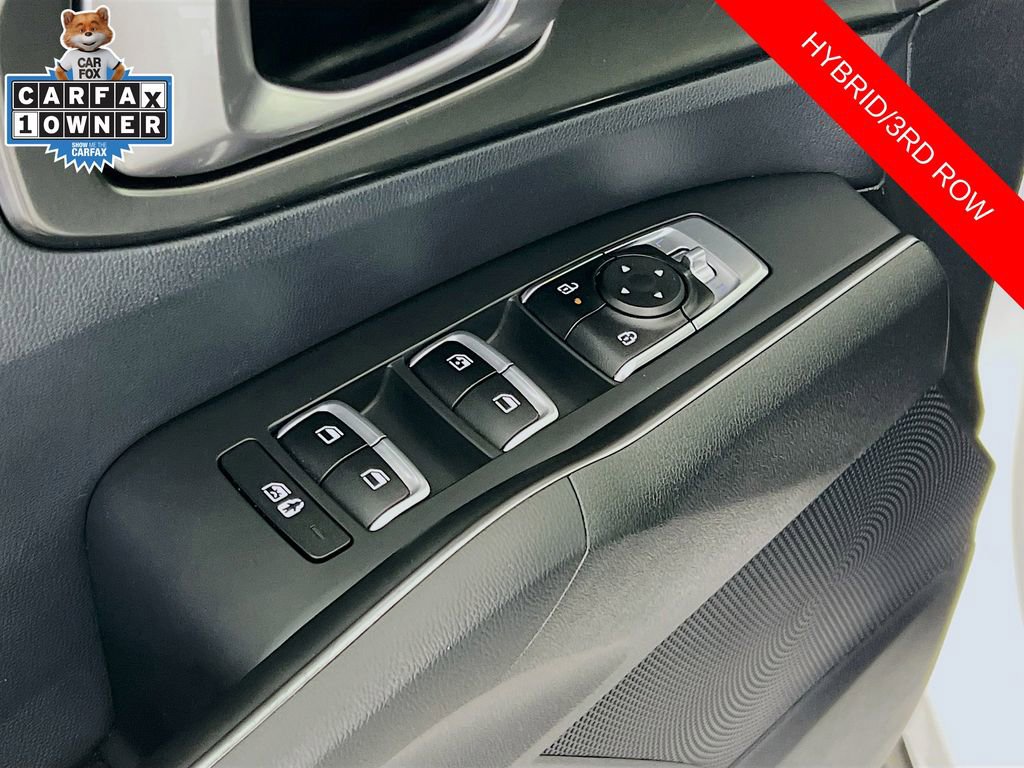 Certified 2025 Kia Sorento EX image 19