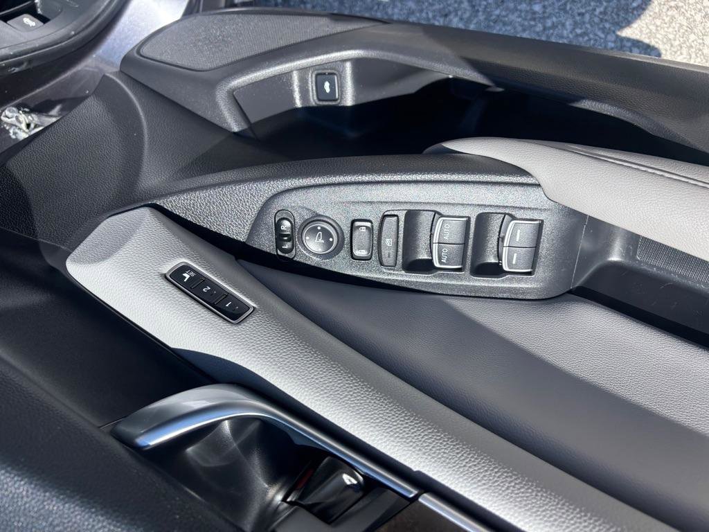 Used 2018 Honda Accord EX-L image 19