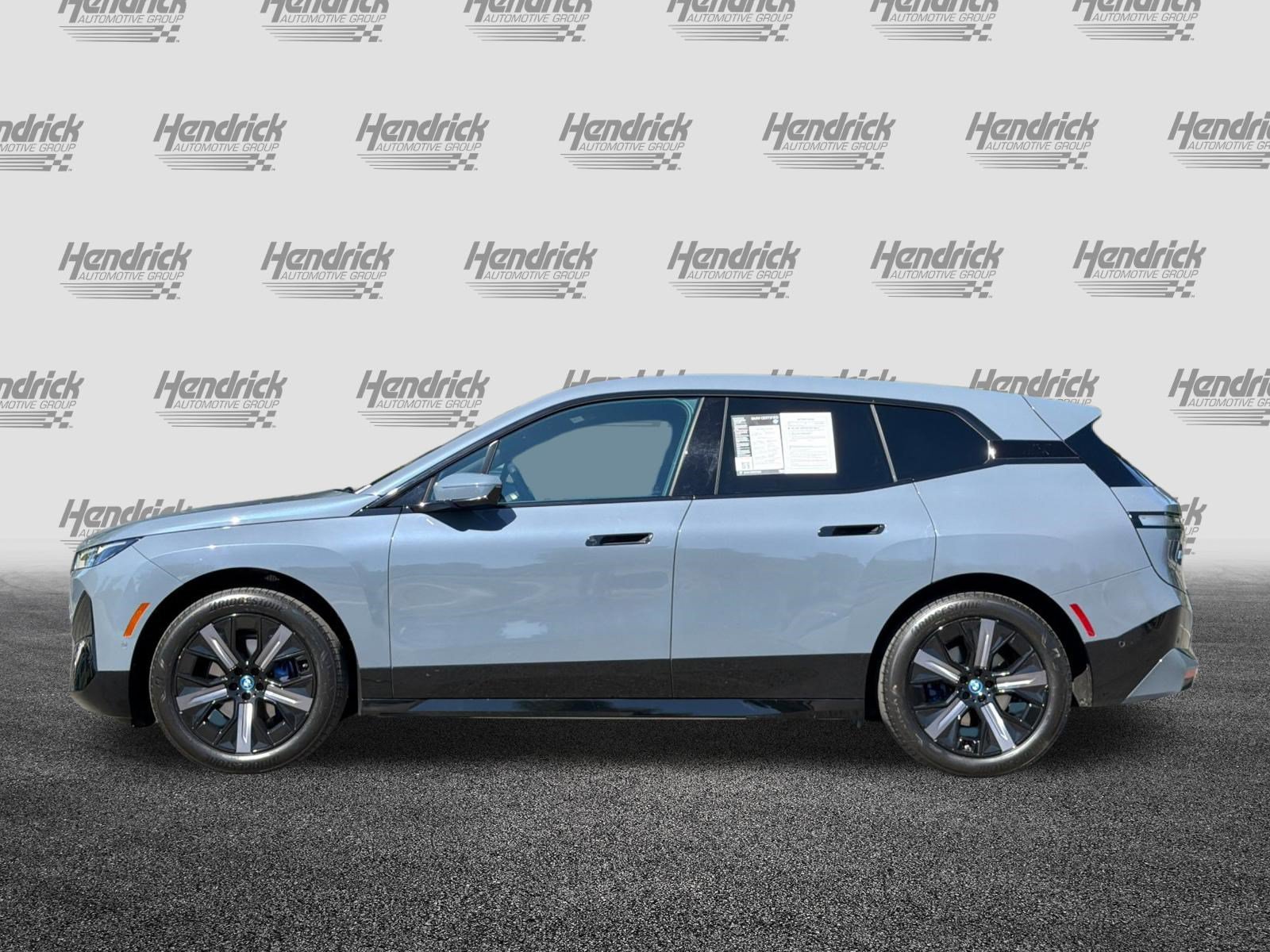 Certified 2024 BMW iX xDrive50 w/ Sport Package AWD/4WD image 8