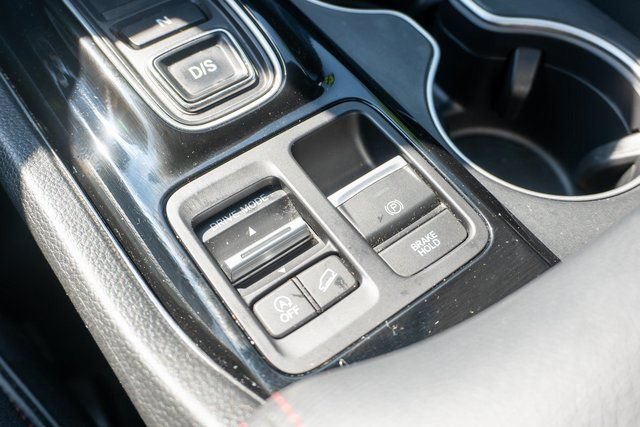 Used 2025 Honda Pilot Black Edition image 33