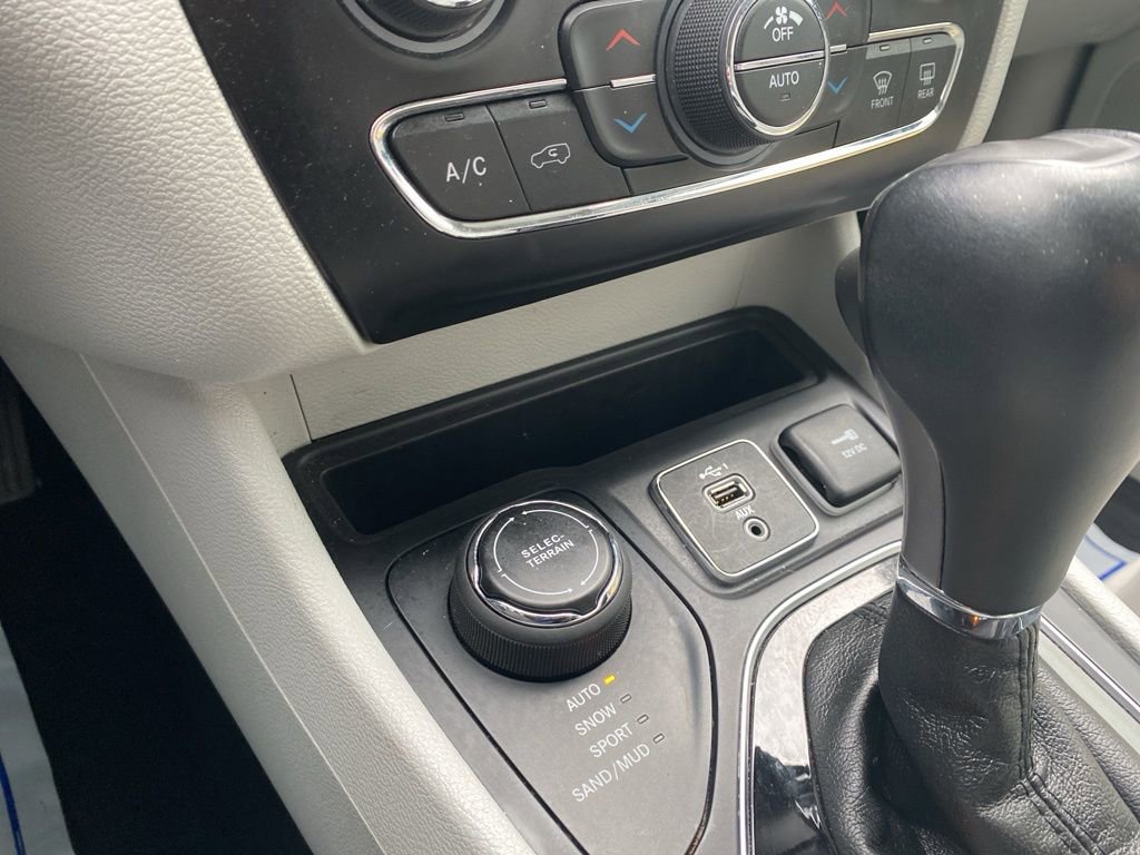 Certified 2020 Jeep Cherokee Limited image 27